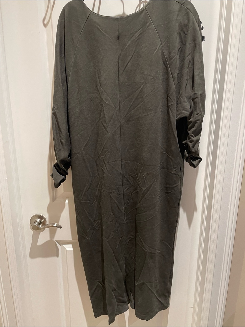 Relaxed Olive Green Long-Sleeve Midi Dress - Women
